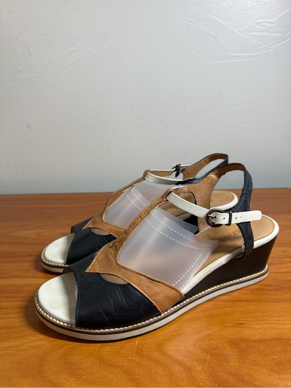 Kickers France Made Leather Slingback Wedge Sandal Heel Black Tan T-Strap 41/9